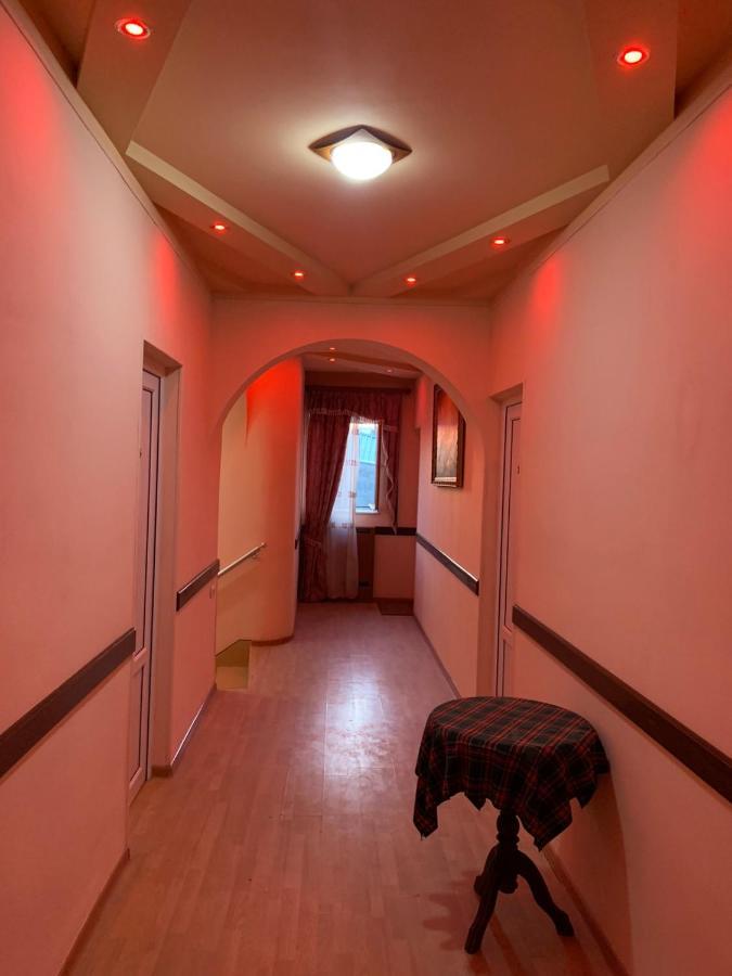 Tnak Hotel Ереван Экстерьер фото