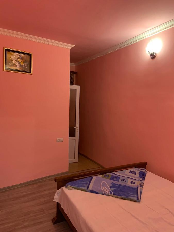 Tnak Hotel Ереван Экстерьер фото