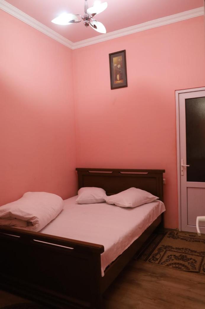 Tnak Hotel Ереван Экстерьер фото